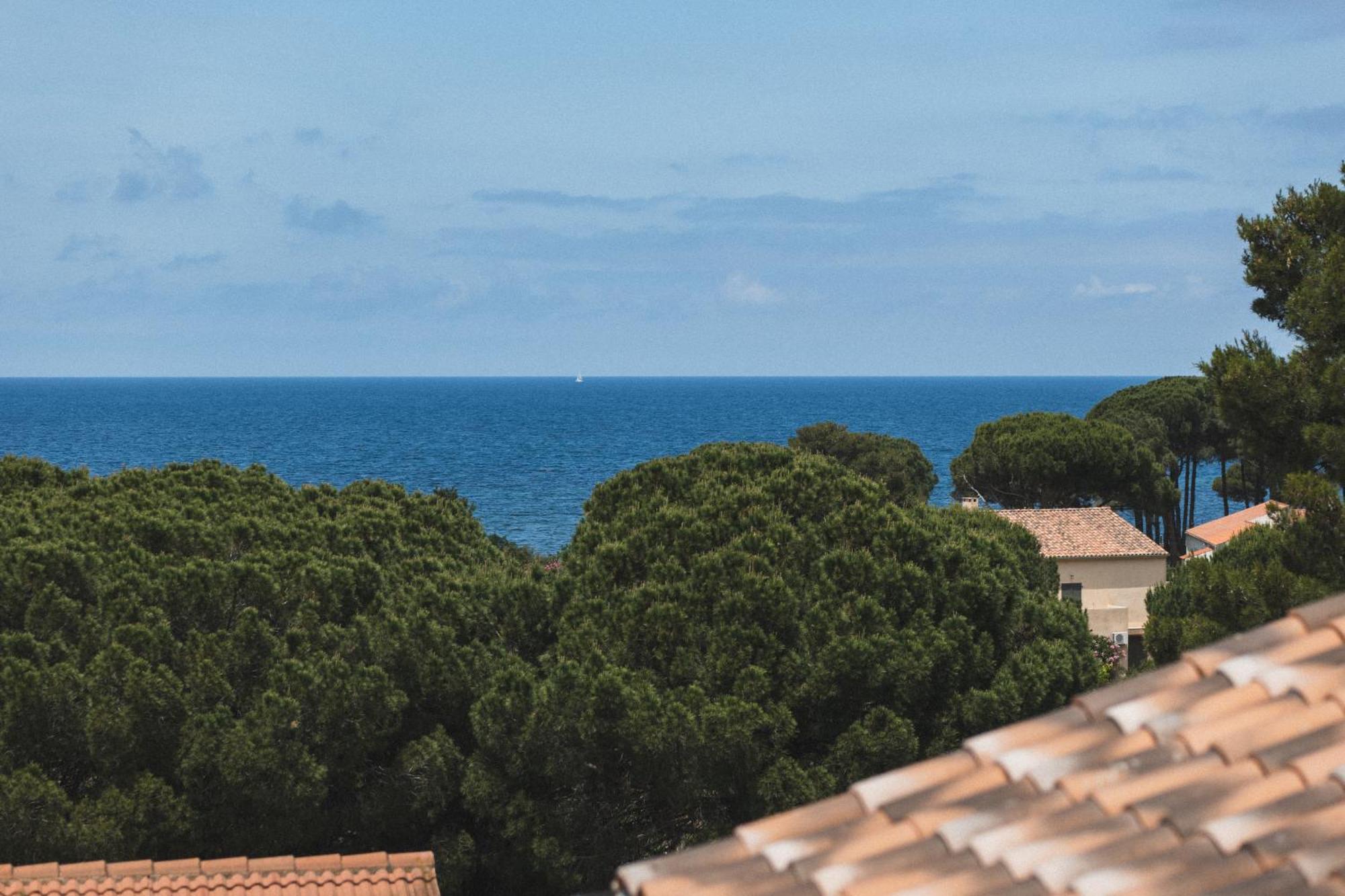 Boutique Responsable Et Restaurant Basgi Basgi Saint-Florent (Corsica)